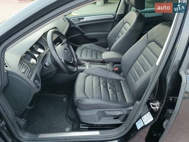 Чорний Фольксваген e-Golf, об'ємом двигуна 0 л та пробігом 120 тис. км за 7750 $, фото 39 на Automoto.ua