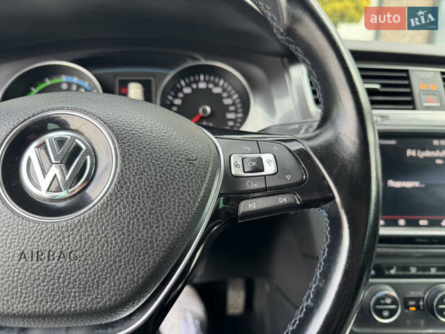 Чорний Фольксваген e-Golf, об'ємом двигуна 0 л та пробігом 129 тис. км за 8999 $, фото 65 на Automoto.ua