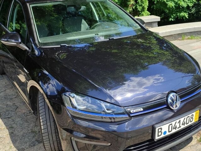 Черный Фольксваген e-Golf, объемом двигателя 0 л и пробегом 153 тыс. км за 8200 $, фото 3 на Automoto.ua