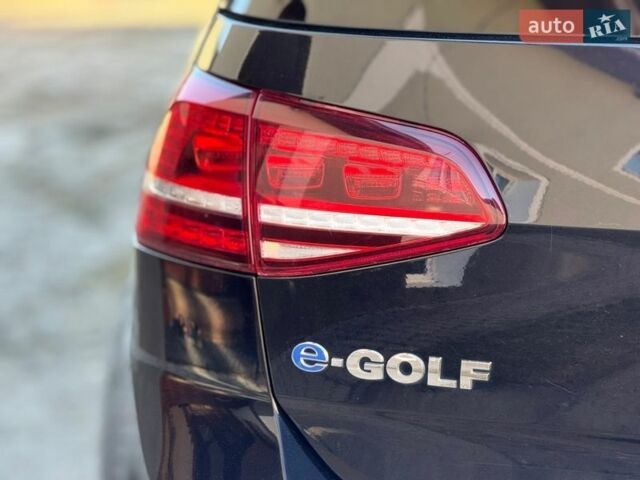 Черный Фольксваген e-Golf, объемом двигателя 0 л и пробегом 131 тыс. км за 9750 $, фото 22 на Automoto.ua