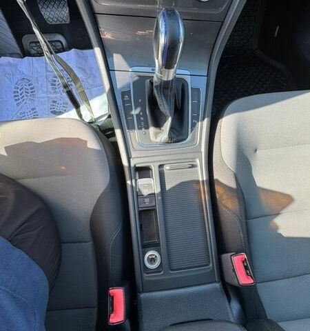 Черный Фольксваген e-Golf, объемом двигателя 0 л и пробегом 143 тыс. км за 7900 $, фото 18 на Automoto.ua