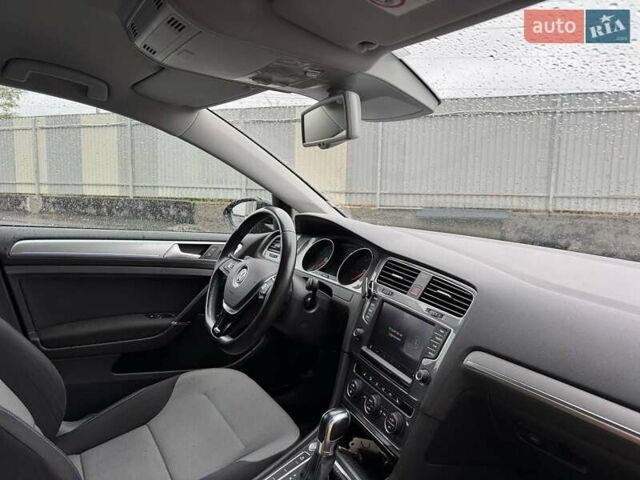 Черный Фольксваген e-Golf, объемом двигателя 0 л и пробегом 89 тыс. км за 8500 $, фото 6 на Automoto.ua