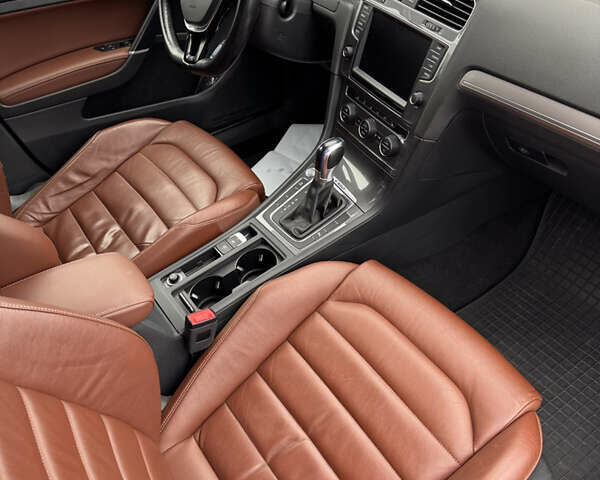 Чорний Фольксваген e-Golf, об'ємом двигуна 0 л та пробігом 119 тис. км за 8700 $, фото 6 на Automoto.ua