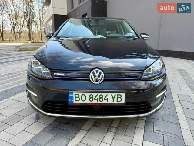 Черный Фольксваген e-Golf, объемом двигателя 0 л и пробегом 97 тыс. км за 8299 $, фото 11 на Automoto.ua