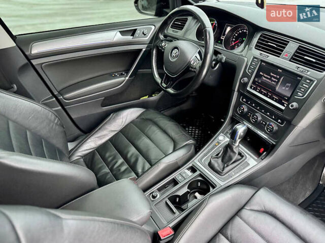 Черный Фольксваген e-Golf, объемом двигателя 0 л и пробегом 130 тыс. км за 8300 $, фото 8 на Automoto.ua