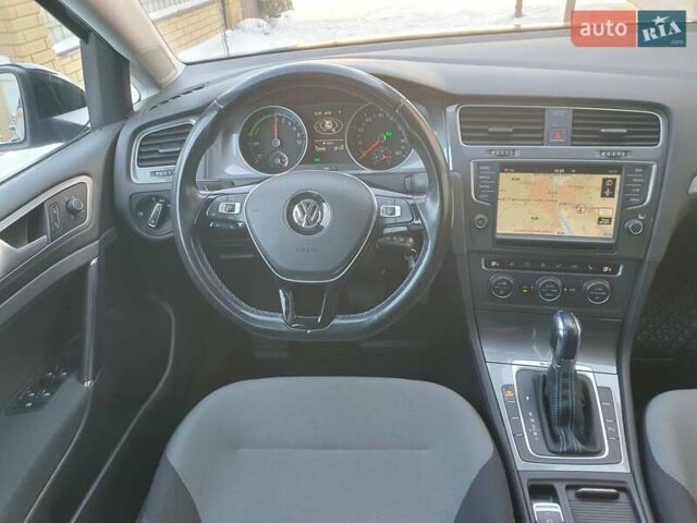 Чорний Фольксваген e-Golf, об'ємом двигуна 0 л та пробігом 129 тис. км за 8800 $, фото 93 на Automoto.ua