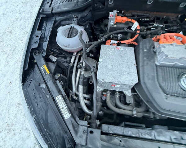 Чорний Фольксваген e-Golf, об'ємом двигуна 0 л та пробігом 93 тис. км за 9200 $, фото 26 на Automoto.ua