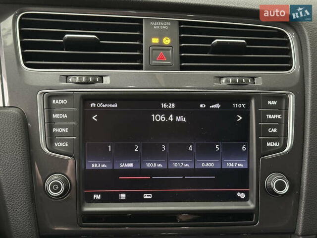 Чорний Фольксваген e-Golf, об'ємом двигуна 0 л та пробігом 122 тис. км за 9400 $, фото 17 на Automoto.ua