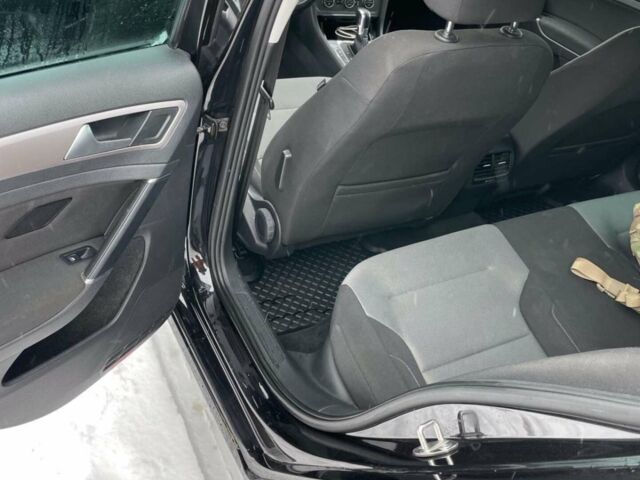 Чорний Фольксваген e-Golf, об'ємом двигуна 0 л та пробігом 133 тис. км за 13700 $, фото 7 на Automoto.ua
