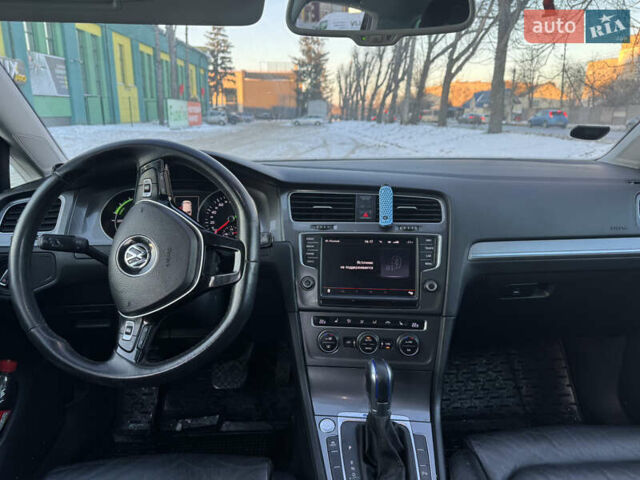 Черный Фольксваген e-Golf, объемом двигателя 0 л и пробегом 110 тыс. км за 8100 $, фото 26 на Automoto.ua