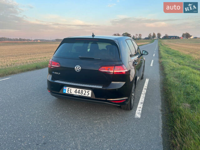 Черный Фольксваген e-Golf, объемом двигателя 0 л и пробегом 95 тыс. км за 9300 $, фото 5 на Automoto.ua