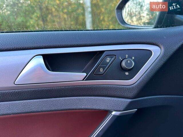 Чорний Фольксваген e-Golf, об'ємом двигуна 0 л та пробігом 190 тис. км за 9100 $, фото 24 на Automoto.ua