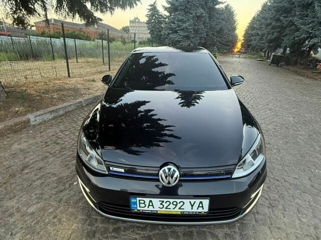 Чорний Фольксваген e-Golf, об'ємом двигуна 0 л та пробігом 186 тис. км за 9800 $, фото 3 на Automoto.ua