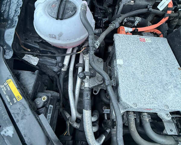 Черный Фольксваген e-Golf, объемом двигателя 0 л и пробегом 93 тыс. км за 8999 $, фото 27 на Automoto.ua