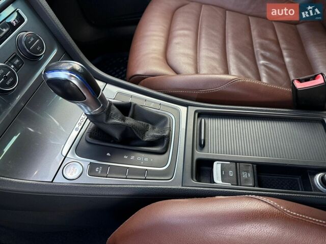 Чорний Фольксваген e-Golf, об'ємом двигуна 0 л та пробігом 120 тис. км за 9450 $, фото 60 на Automoto.ua