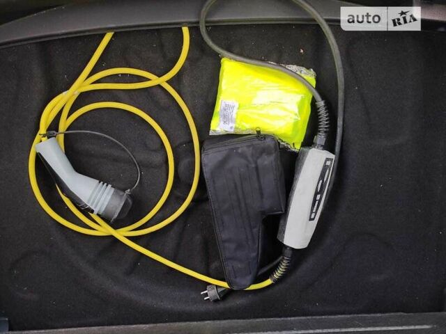 Чорний Фольксваген e-Golf, об'ємом двигуна 0 л та пробігом 77 тис. км за 10100 $, фото 4 на Automoto.ua