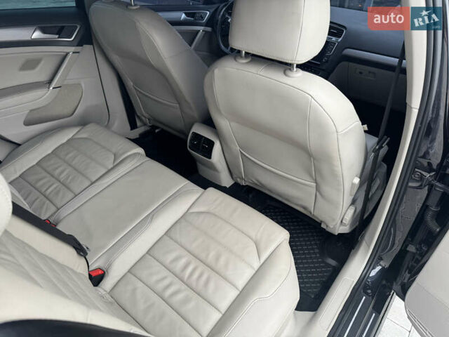 Черный Фольксваген e-Golf, объемом двигателя 0 л и пробегом 136 тыс. км за 9299 $, фото 62 на Automoto.ua