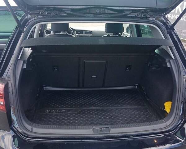 Черный Фольксваген e-Golf, объемом двигателя 0 л и пробегом 123 тыс. км за 14500 $, фото 5 на Automoto.ua