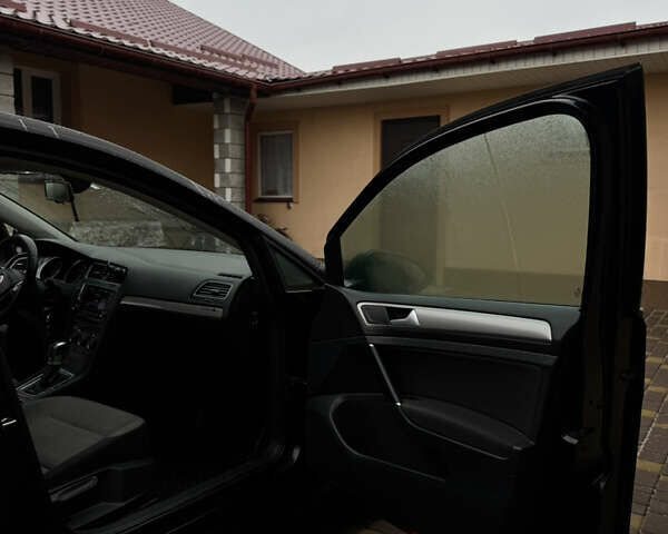 Черный Фольксваген e-Golf, объемом двигателя 0 л и пробегом 136 тыс. км за 8300 $, фото 12 на Automoto.ua