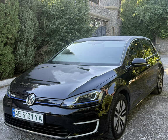 Чорний Фольксваген e-Golf, об'ємом двигуна 0 л та пробігом 140 тис. км за 10000 $, фото 2 на Automoto.ua