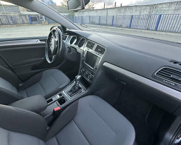 Черный Фольксваген e-Golf, объемом двигателя 0 л и пробегом 112 тыс. км за 8800 $, фото 20 на Automoto.ua