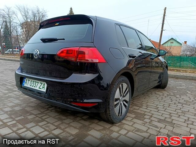 Черный Фольксваген e-Golf, объемом двигателя 0 л и пробегом 70 тыс. км за 13200 $, фото 6 на Automoto.ua