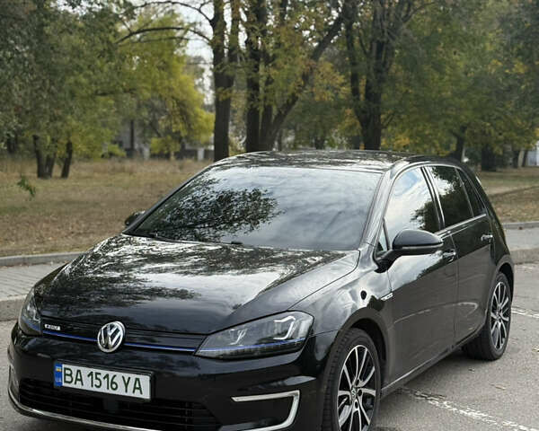 Черный Фольксваген e-Golf, объемом двигателя 0 л и пробегом 111 тыс. км за 10200 $, фото 5 на Automoto.ua