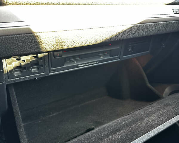 Черный Фольксваген e-Golf, объемом двигателя 0 л и пробегом 157 тыс. км за 9700 $, фото 20 на Automoto.ua