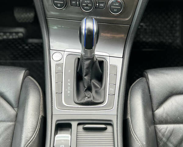 Черный Фольксваген e-Golf, объемом двигателя 0 л и пробегом 85 тыс. км за 9400 $, фото 26 на Automoto.ua