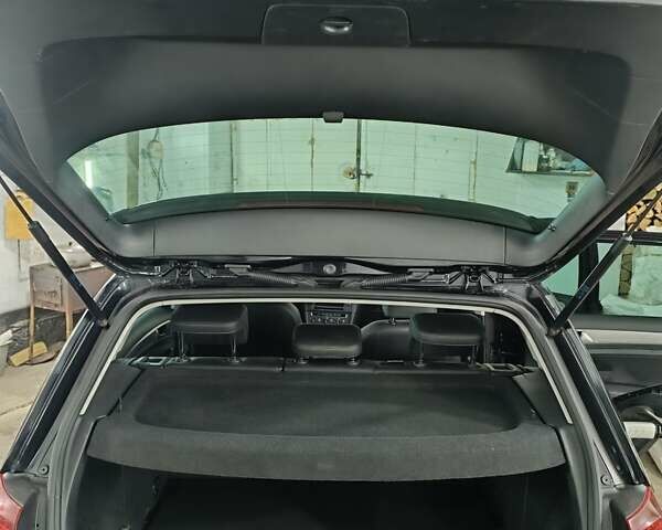 Черный Фольксваген e-Golf, объемом двигателя 0 л и пробегом 159 тыс. км за 8350 $, фото 6 на Automoto.ua