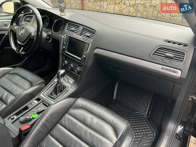 Чорний Фольксваген e-Golf, об'ємом двигуна 0 л та пробігом 130 тис. км за 7850 $, фото 24 на Automoto.ua