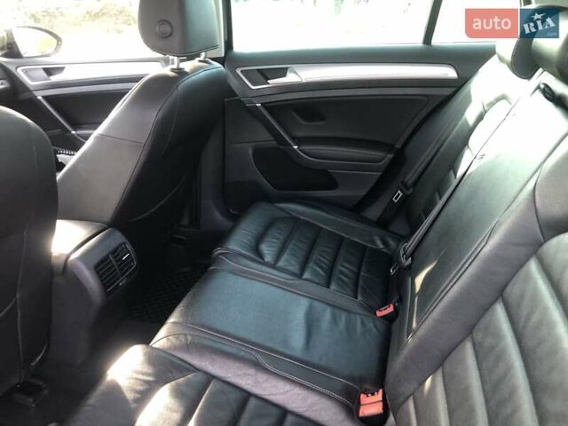 Черный Фольксваген e-Golf, объемом двигателя 0 л и пробегом 108 тыс. км за 10100 $, фото 32 на Automoto.ua