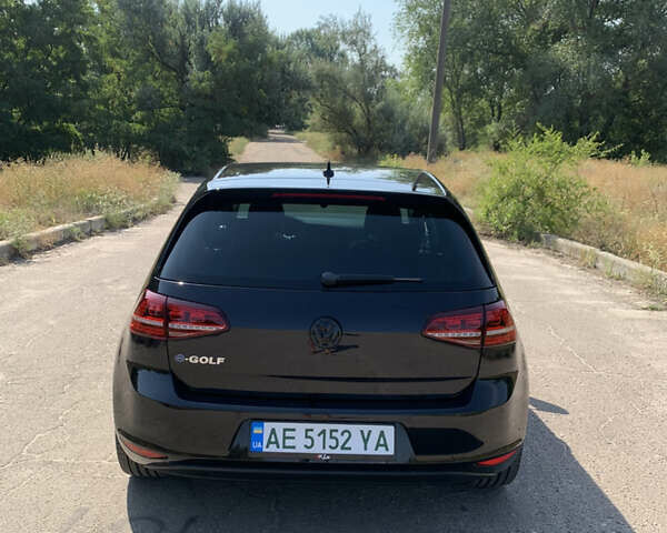 Чорний Фольксваген e-Golf, об'ємом двигуна 0 л та пробігом 142 тис. км за 11000 $, фото 5 на Automoto.ua