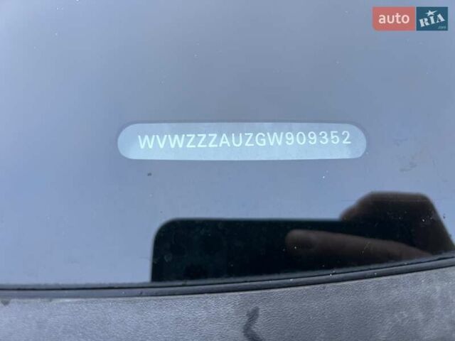 Черный Фольксваген e-Golf, объемом двигателя 0 л и пробегом 118 тыс. км за 7950 $, фото 15 на Automoto.ua