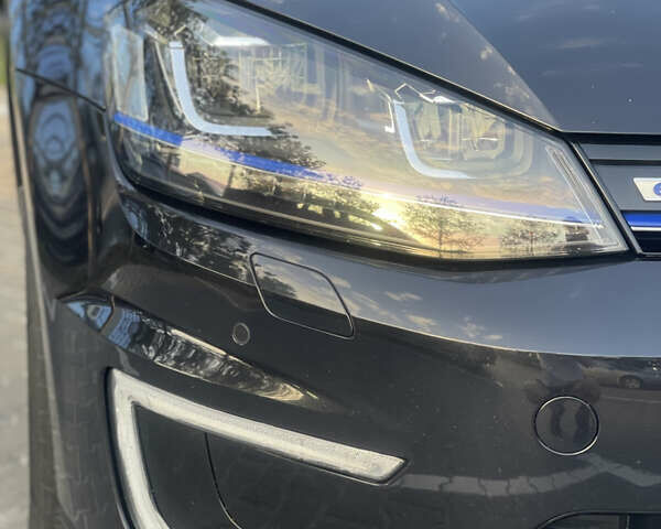 Черный Фольксваген e-Golf, объемом двигателя 0 л и пробегом 138 тыс. км за 9200 $, фото 3 на Automoto.ua