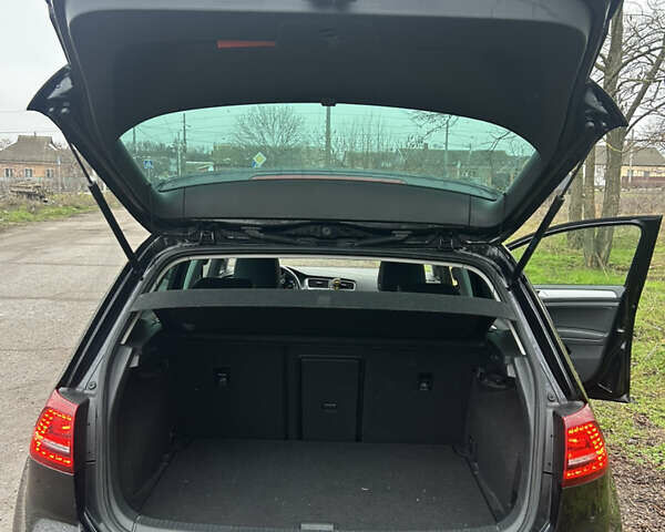 Черный Фольксваген e-Golf, объемом двигателя 0 л и пробегом 162 тыс. км за 9100 $, фото 18 на Automoto.ua