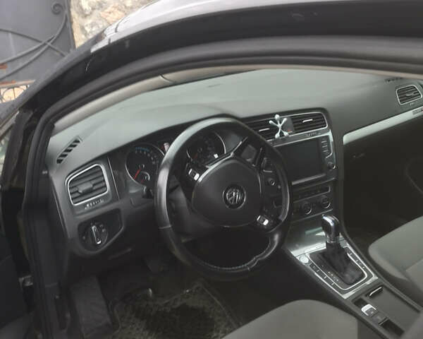 Черный Фольксваген e-Golf, объемом двигателя 0 л и пробегом 144 тыс. км за 9200 $, фото 4 на Automoto.ua