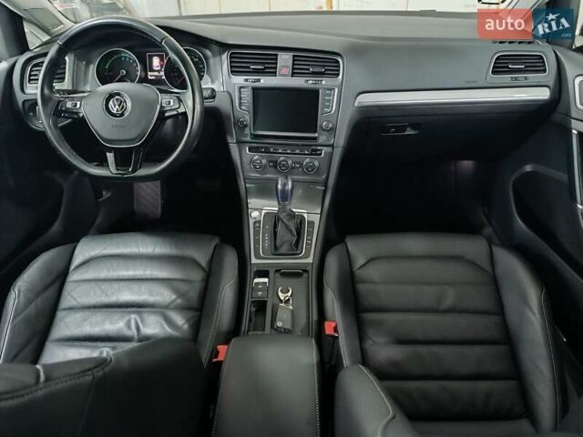 Черный Фольксваген e-Golf, объемом двигателя 0 л и пробегом 159 тыс. км за 8350 $, фото 27 на Automoto.ua