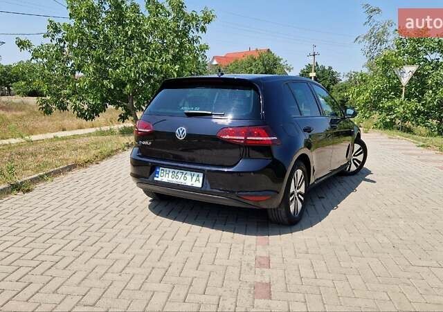Черный Фольксваген e-Golf, объемом двигателя 0 л и пробегом 104 тыс. км за 9200 $, фото 6 на Automoto.ua