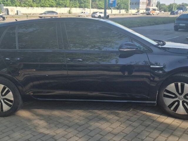 Чорний Фольксваген e-Golf, об'ємом двигуна 0 л та пробігом 109 тис. км за 7300 $, фото 3 на Automoto.ua