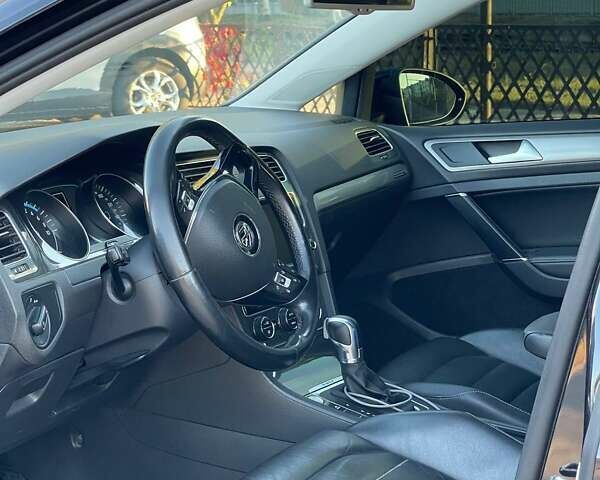 Черный Фольксваген e-Golf, объемом двигателя 0 л и пробегом 185 тыс. км за 10000 $, фото 12 на Automoto.ua