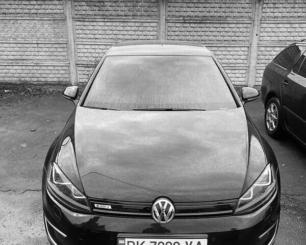 Черный Фольксваген e-Golf, объемом двигателя 0 л и пробегом 138 тыс. км за 9200 $, фото 15 на Automoto.ua
