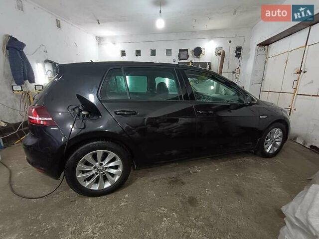 Черный Фольксваген e-Golf, объемом двигателя 0 л и пробегом 159 тыс. км за 8350 $, фото 34 на Automoto.ua