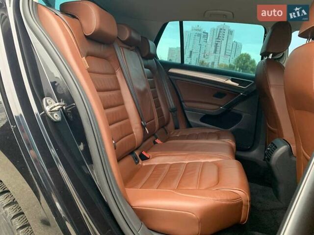 Черный Фольксваген e-Golf, объемом двигателя 0 л и пробегом 180 тыс. км за 11990 $, фото 10 на Automoto.ua