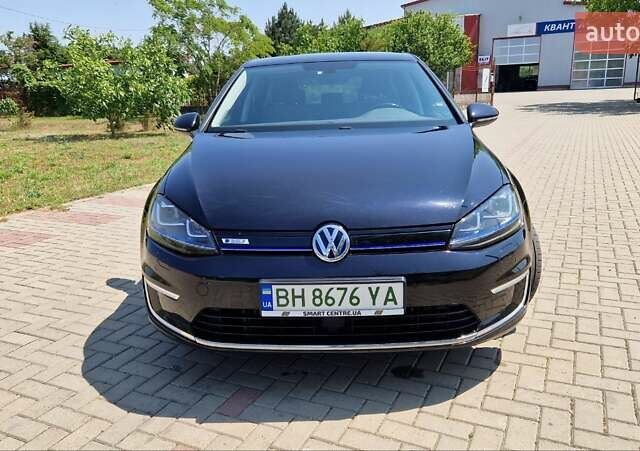 Черный Фольксваген e-Golf, объемом двигателя 0 л и пробегом 104 тыс. км за 9200 $, фото 10 на Automoto.ua