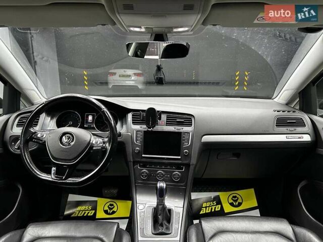 Черный Фольксваген e-Golf, объемом двигателя 0 л и пробегом 90 тыс. км за 11500 $, фото 8 на Automoto.ua