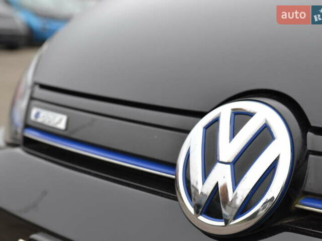 Черный Фольксваген e-Golf, объемом двигателя 0 л и пробегом 134 тыс. км за 8700 $, фото 34 на Automoto.ua