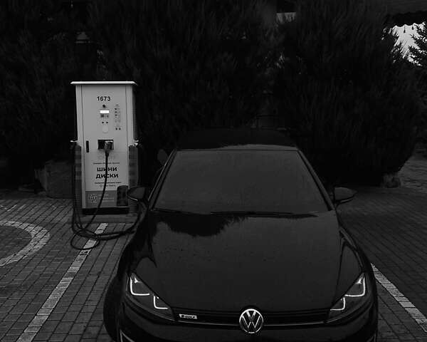 Черный Фольксваген e-Golf, объемом двигателя 0 л и пробегом 138 тыс. км за 9200 $, фото 14 на Automoto.ua