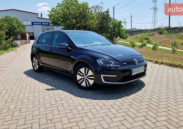 Черный Фольксваген e-Golf, объемом двигателя 0 л и пробегом 104 тыс. км за 9200 $, фото 5 на Automoto.ua