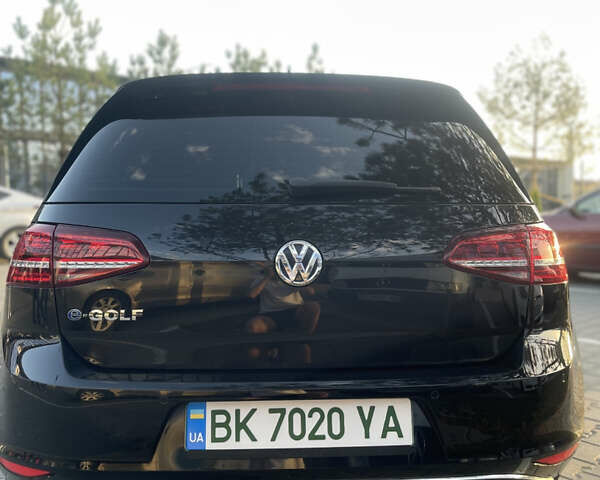 Черный Фольксваген e-Golf, объемом двигателя 0 л и пробегом 138 тыс. км за 9200 $, фото 8 на Automoto.ua